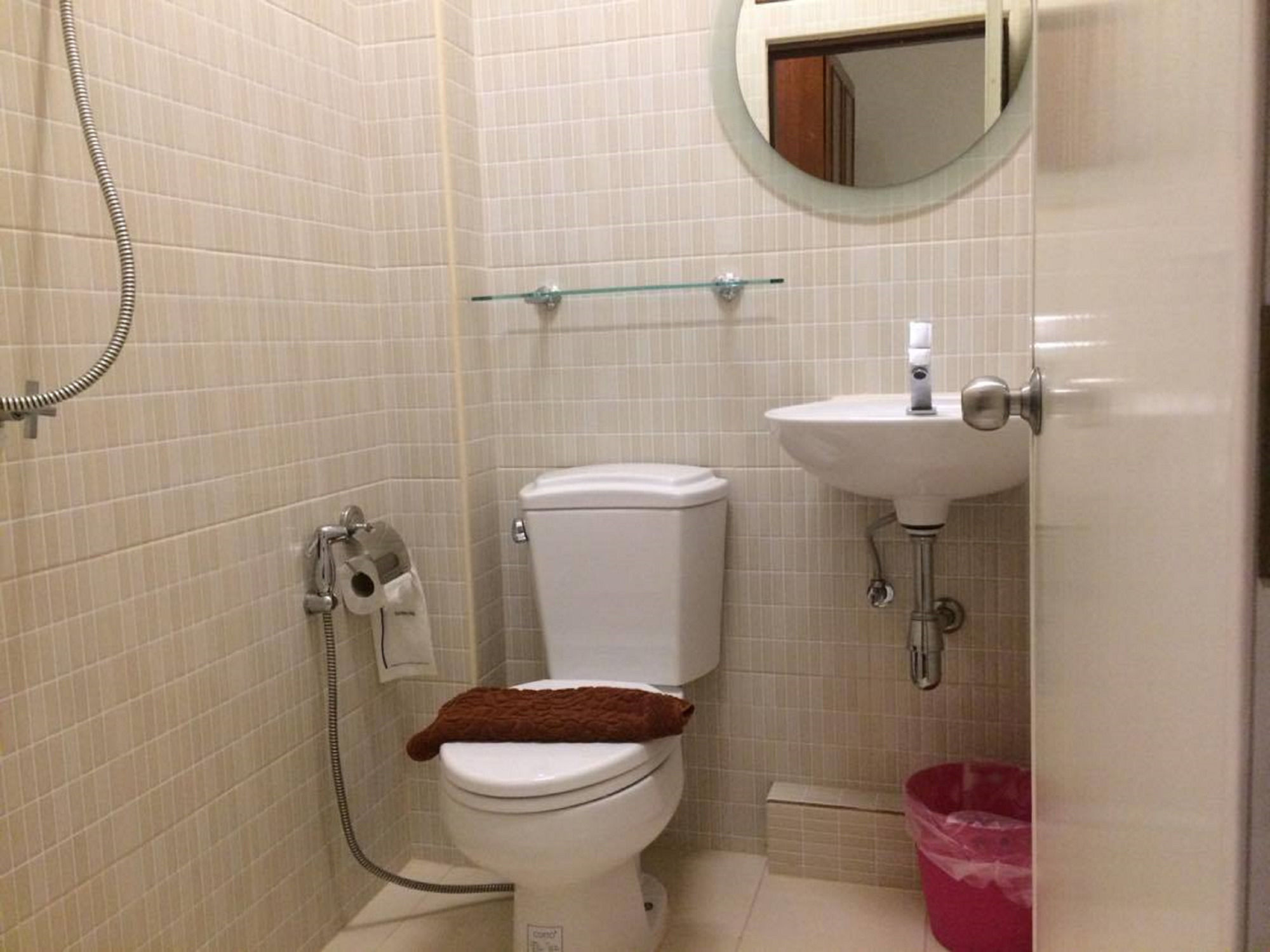 Rachada Place Guest house